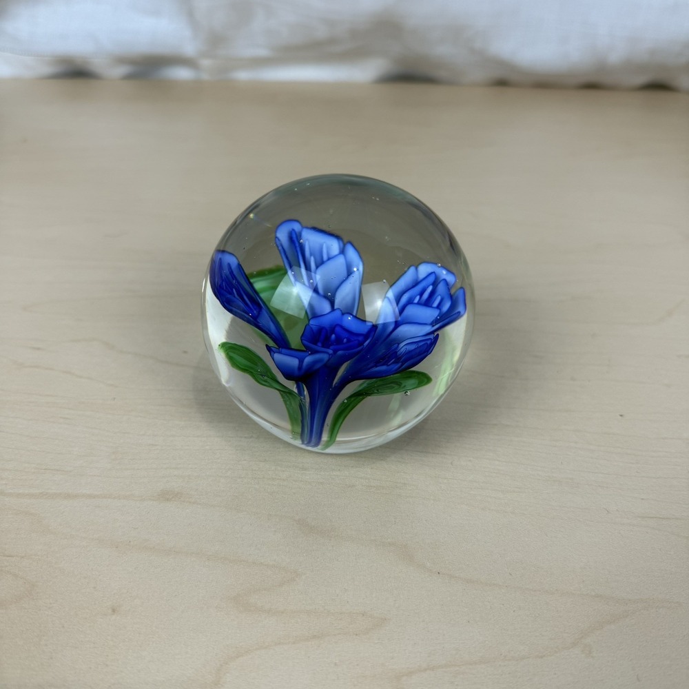 Art Glass Paperweight Flower Purple blue‎ Floral - Picture 3 of 9